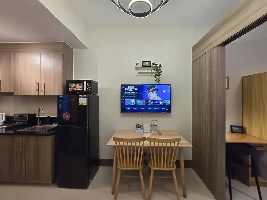 1Br Unit Condotel W Balcony Fame Residences -Fm33 Manila Apartment